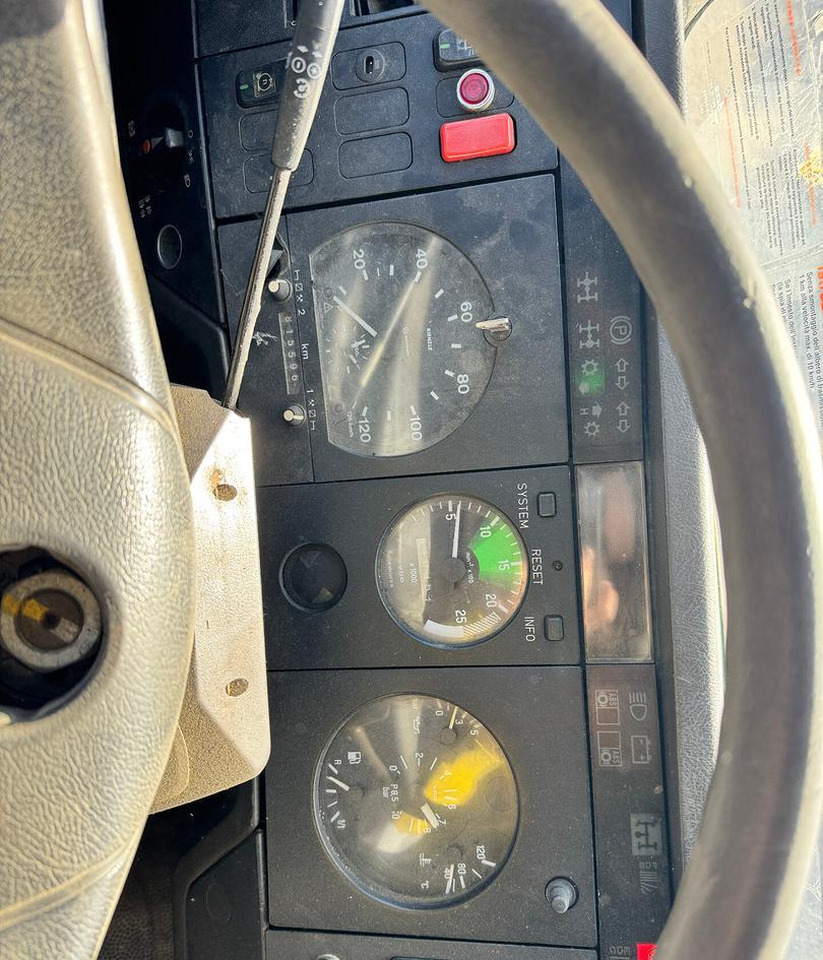 Mercedes Benz SK 2644 ( 6X4 ) V8 - قلابات: صور 5 Mercedes Benz SK 2644 ( 6X4 ) V8 - قلابات: صور 5