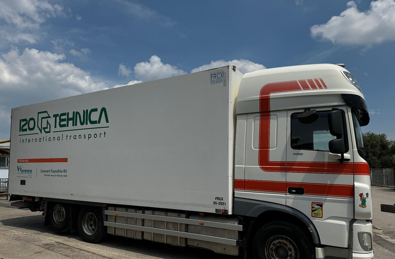 Motrice frigo DAF XF 105.460 con Sponda - أخرى: صور 3 Motrice frigo DAF XF 105.460 con Sponda - أخرى: صور 3