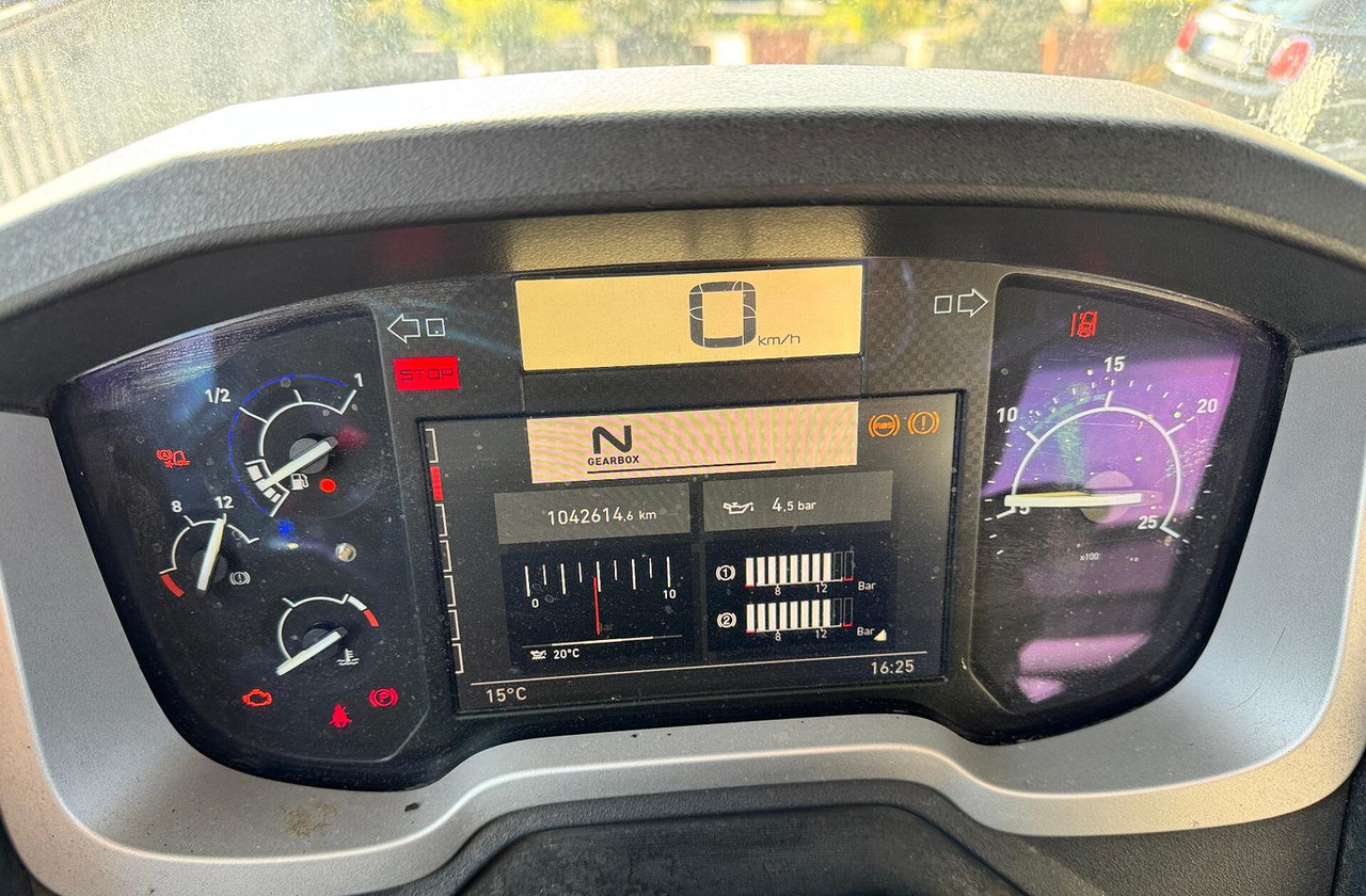 Renault T460 / 2015 / Euro 6 - شاحنة جرار: صور 4 Renault T460 / 2015 / Euro 6 - شاحنة جرار: صور 4