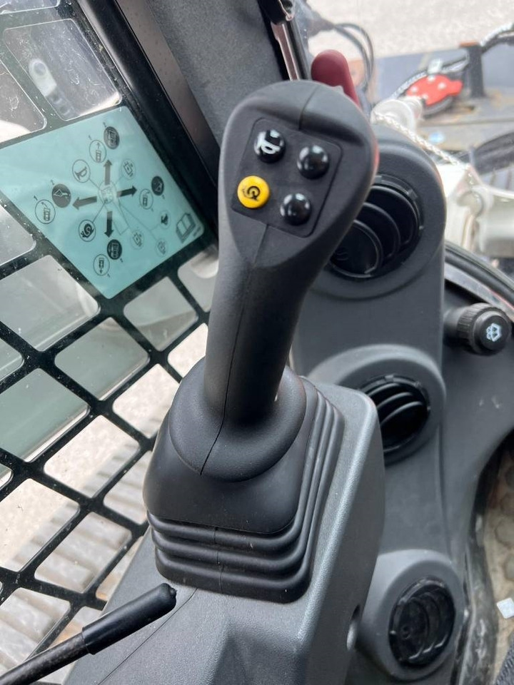 تأجير CAT 289D3 with blade and Leica ready - LIKE NEW  CAT 289D3 with blade and Leica ready - LIKE NEW: صور 19