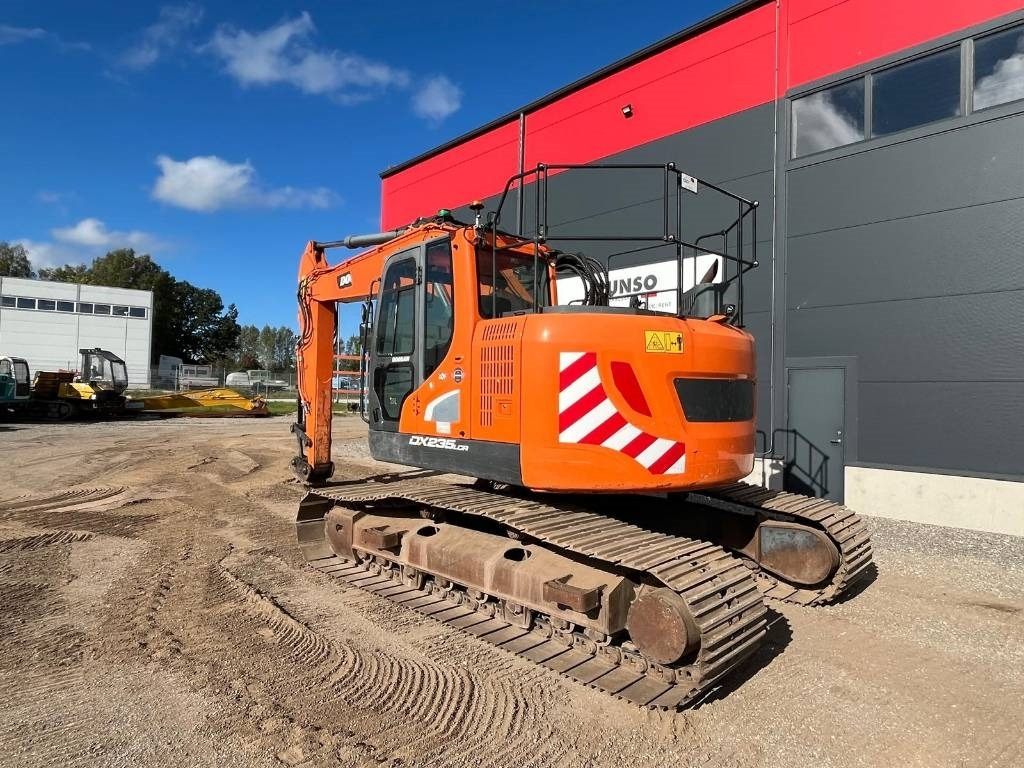 Doosan DX 235 LCR-5 - حفارات زحافة: صور 3 Doosan DX 235 LCR-5 - حفارات زحافة: صور 3
