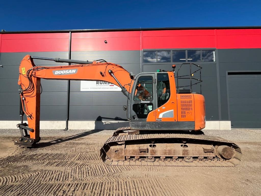 Doosan DX 235 LCR-5 - حفارات زحافة: صور 1 Doosan DX 235 LCR-5 - حفارات زحافة: صور 1