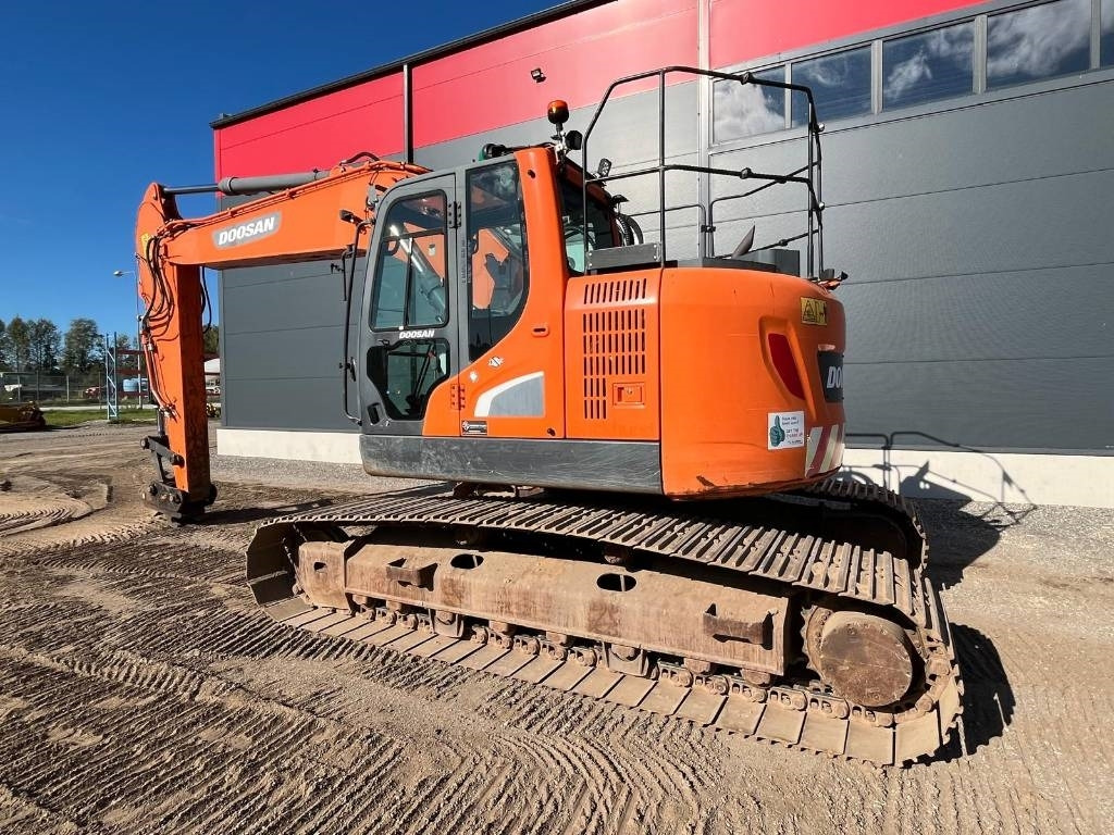 Doosan DX 235 LCR-5 - حفارات زحافة: صور 3 Doosan DX 235 LCR-5 - حفارات زحافة: صور 3
