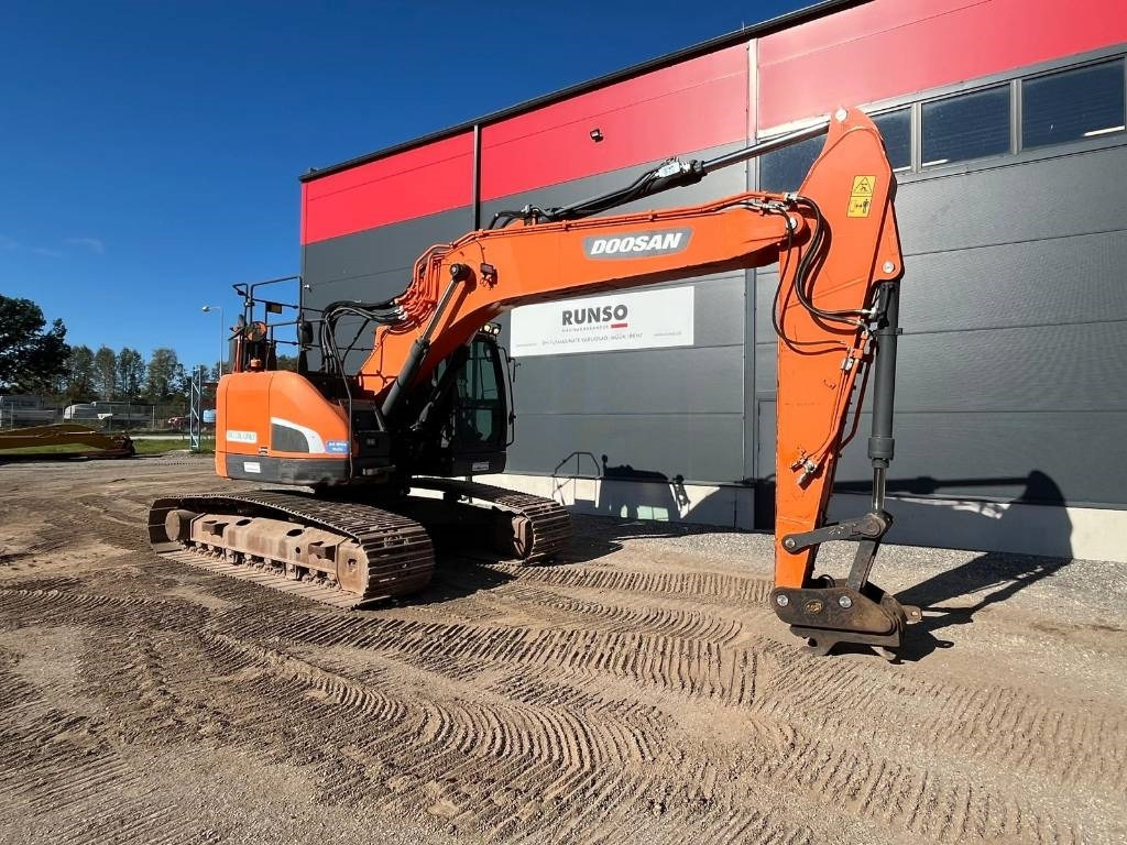 Doosan DX 235 LCR-5 - حفارات زحافة: صور 4 Doosan DX 235 LCR-5 - حفارات زحافة: صور 4