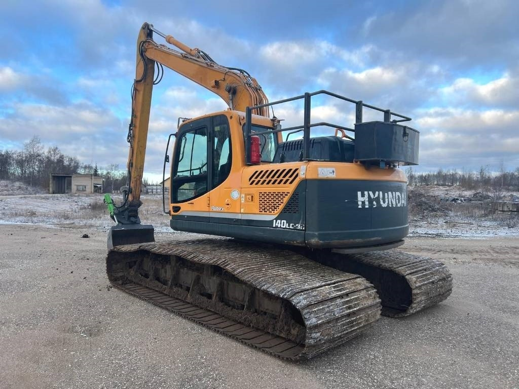 Hyundai Robex 140 LC-9 - حفارات زحافة: صور 4 Hyundai Robex 140 LC-9 - حفارات زحافة: صور 4