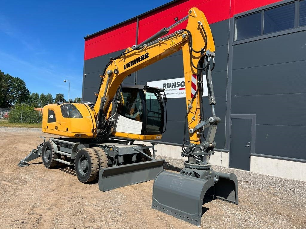 Liebherr LH 18 M Litronic - حفارة النقل والشحن: صور 2 Liebherr LH 18 M Litronic - حفارة النقل والشحن: صور 2