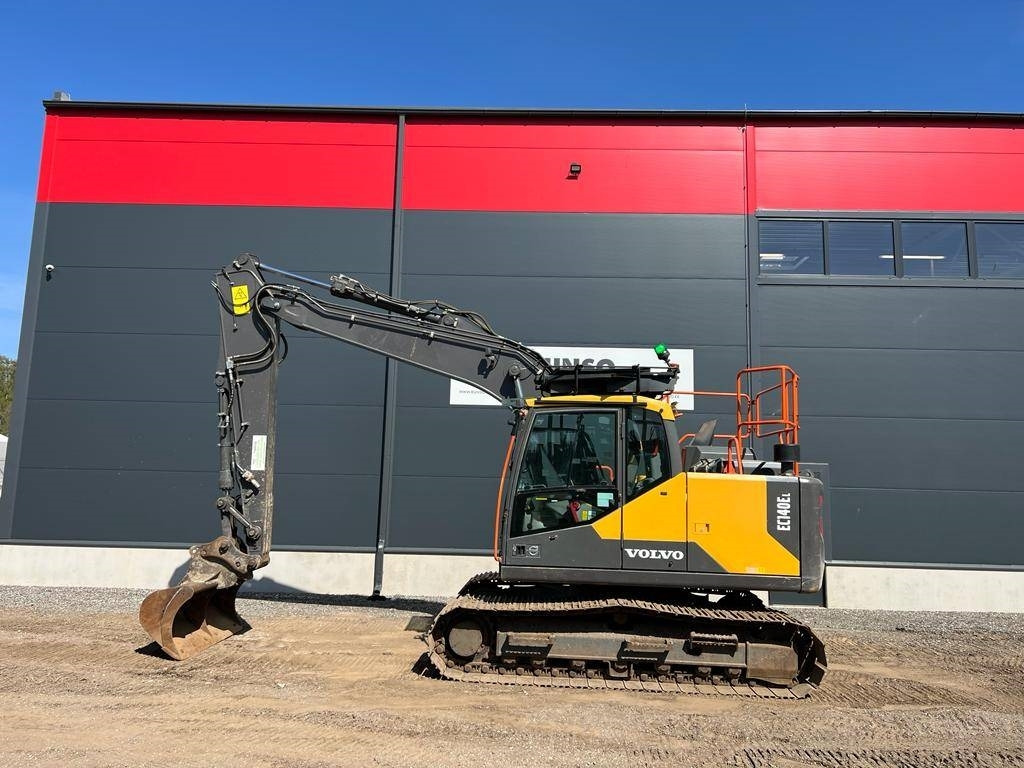 Volvo EC 140 E - حفارات زحافة: صور 2 Volvo EC 140 E - حفارات زحافة: صور 2