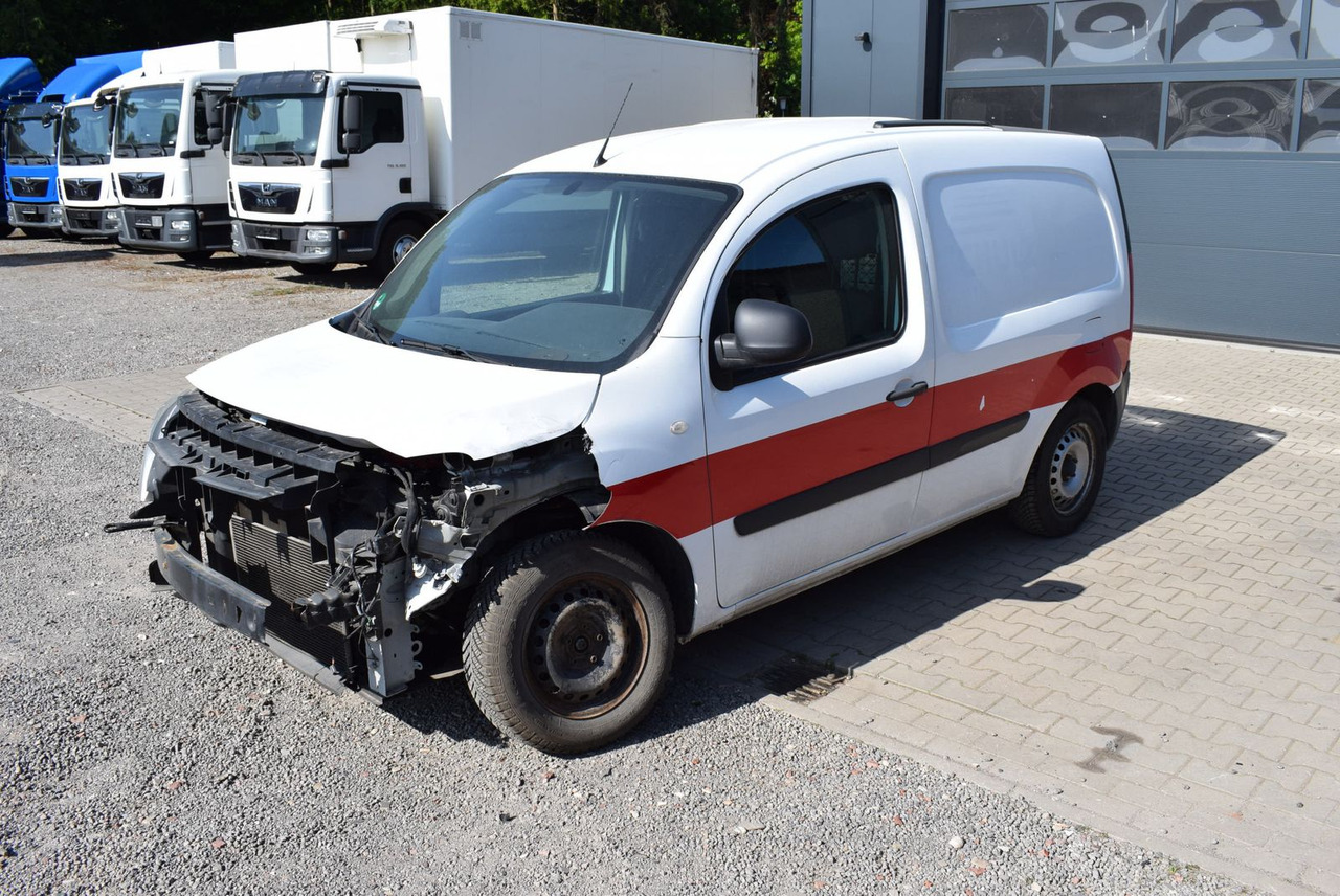 Mercedes-Benz Citan 109 CDI lang Klima AHK Regale UNFALL - فان المدمجة: صور 4 Mercedes-Benz Citan 109 CDI lang Klima AHK Regale UNFALL - فان المدمجة: صور 4
