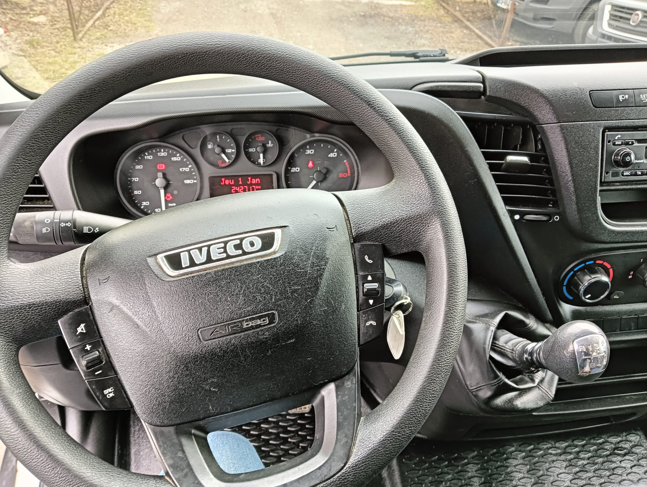IVECO DAILY 35C14 WYWROTKA KIPER NR 820 - قلاب صغير: صور 3 IVECO DAILY 35C14 WYWROTKA KIPER NR 820 - قلاب صغير: صور 3