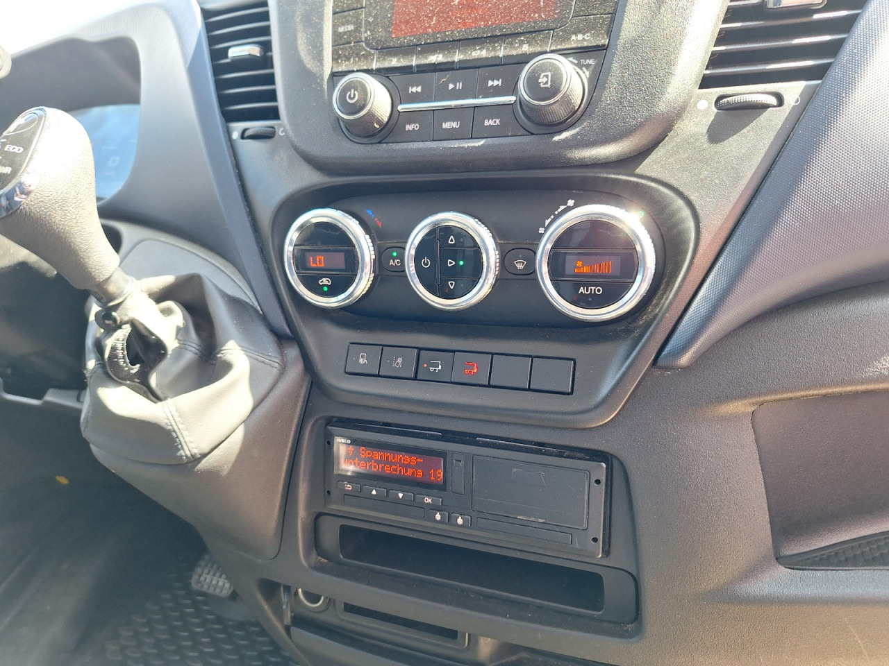 IVECO DAILY 72C18 A8 34m3 - فان: صور 4 IVECO DAILY 72C18 A8 34m3 - فان: صور 4