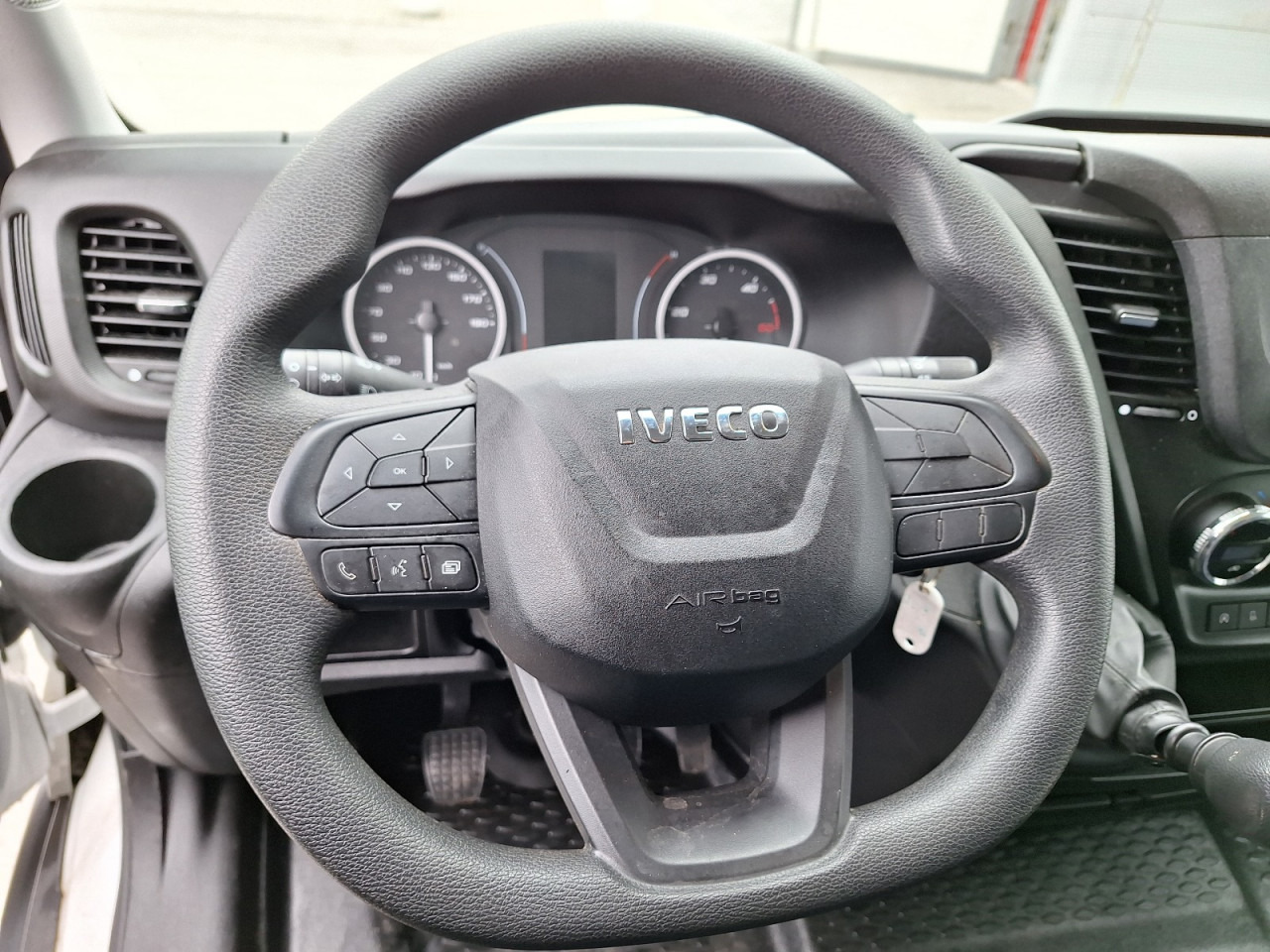 IVECO Daily ne postoji - فان: صور 5 IVECO Daily ne postoji - فان: صور 5