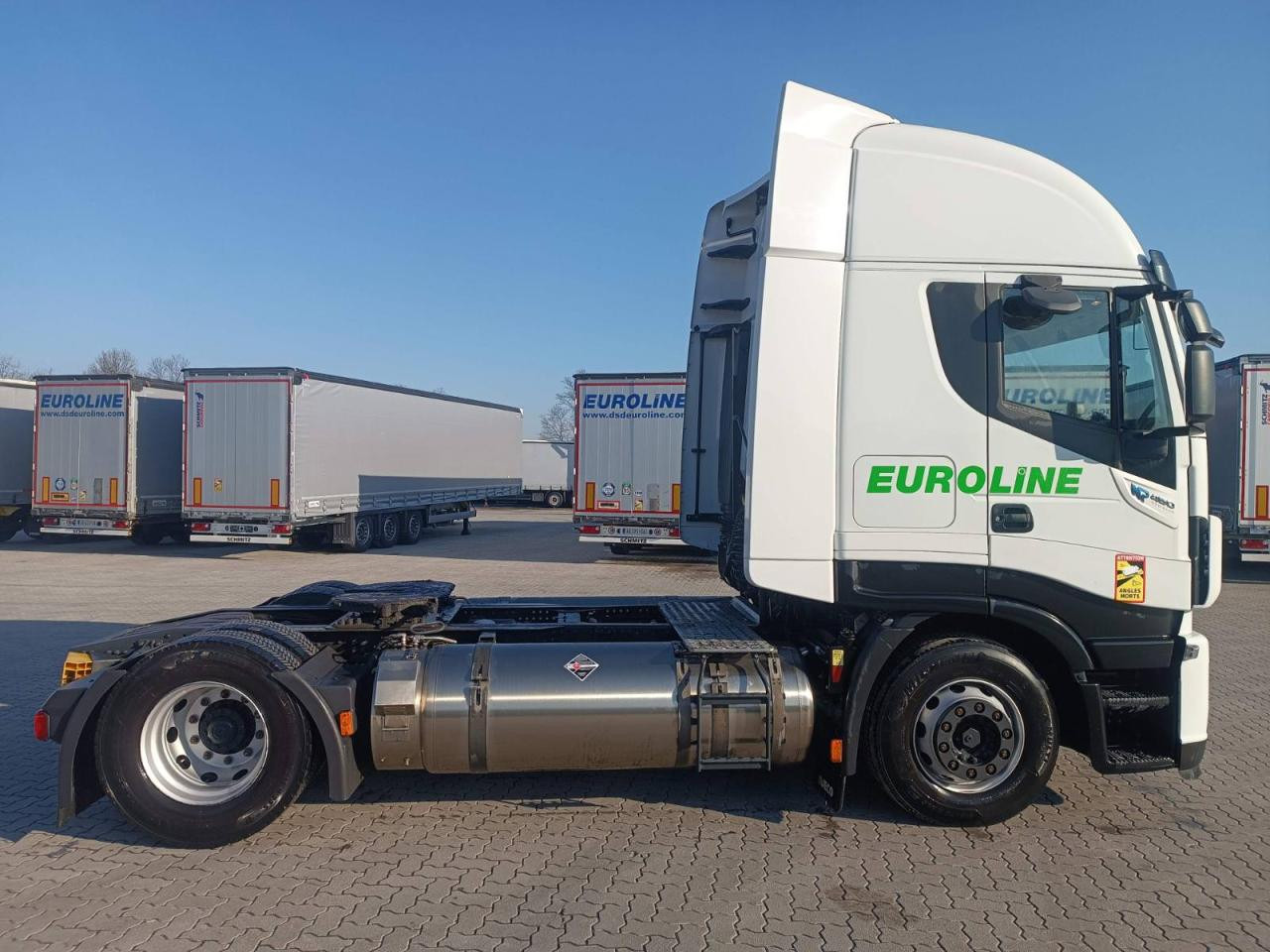 IVECO S-Way AS440S46T/P - شاحنة جرار: صور 4 IVECO S-Way AS440S46T/P - شاحنة جرار: صور 4