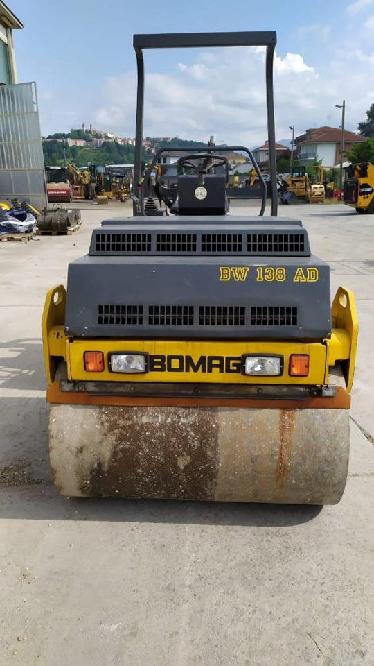 Bomag BW 138 AD - مدحلة الأسفلت: صور 3 Bomag BW 138 AD - مدحلة الأسفلت: صور 3