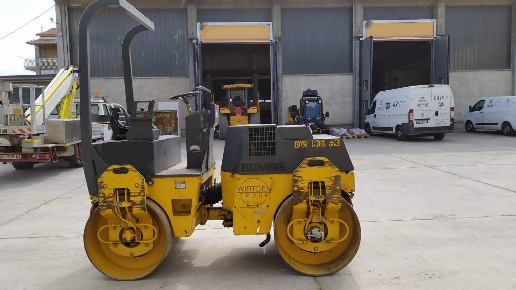 Bomag BW 138 AD - مدحلة الأسفلت: صور 4 Bomag BW 138 AD - مدحلة الأسفلت: صور 4