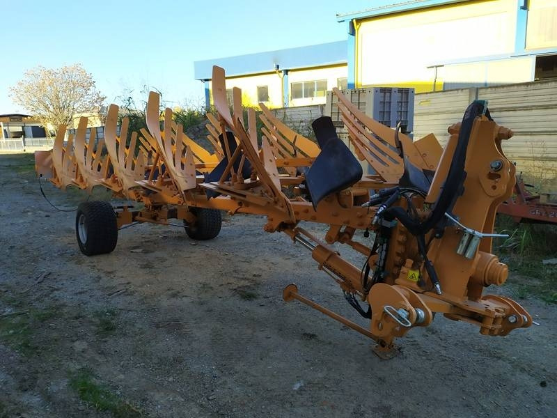 MORO PNT 14 (nuovo) - محراث: صور 1 MORO PNT 14 (nuovo) - محراث: صور 1