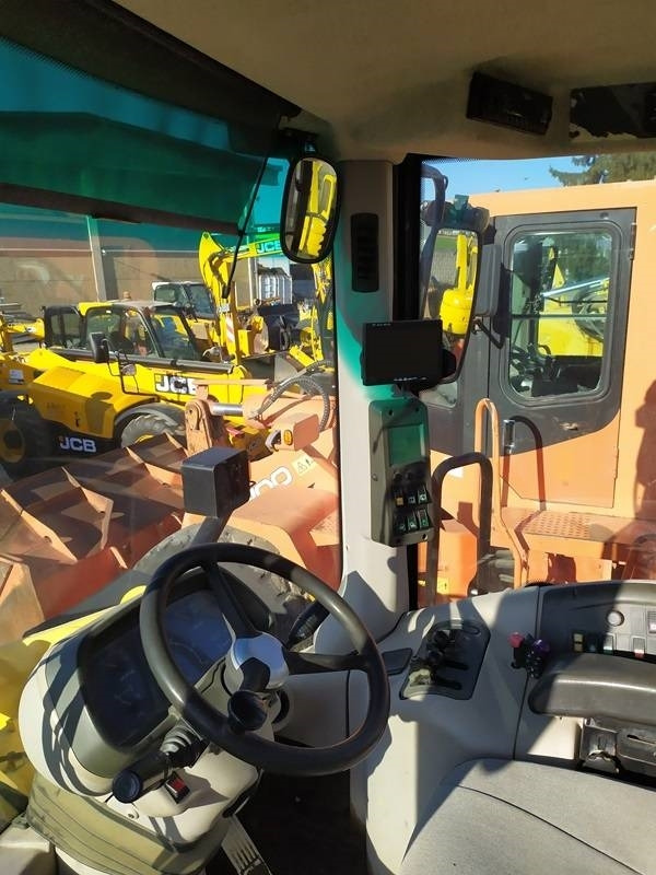 اللودر بعجل New Holland W 190: صور 9