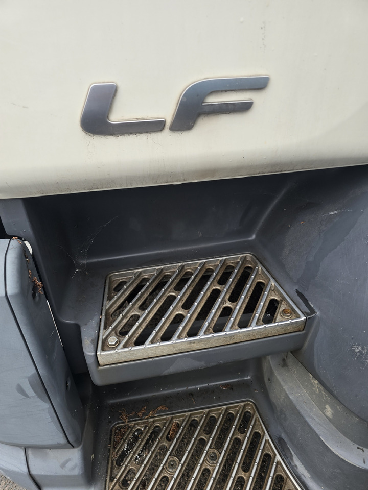 DAF LF 320 - بصندوق مغلق شاحنة: صور 3 DAF LF 320 - بصندوق مغلق شاحنة: صور 3