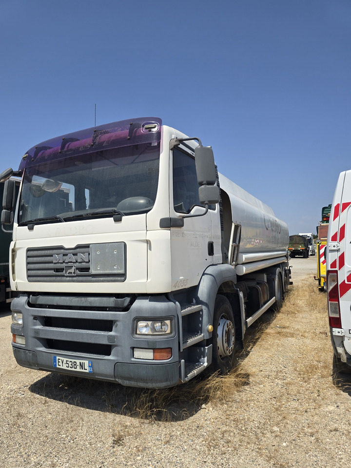 MAN TGA 26-320 - شاحنة صهريج: صور 1 MAN TGA 26-320 - شاحنة صهريج: صور 1