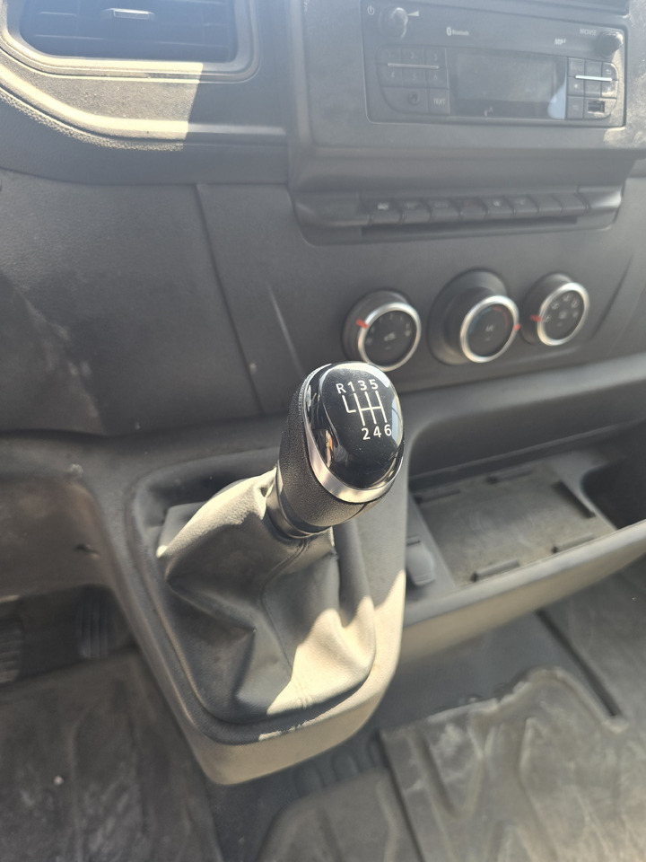Renault Master RT 2.3 DCI TURBO 150CV - الشاحنات الصغيرة المبردة: صور 4 Renault Master RT 2.3 DCI TURBO 150CV - الشاحنات الصغيرة المبردة: صور 4