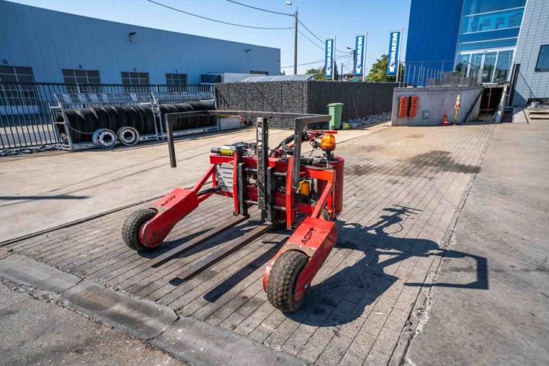 ACP Transpalette tout terrain- TA 1500 3RMTA - معدات الرفع منخفض المستوى: صور 1 ACP Transpalette tout terrain- TA 1500 3RMTA - معدات الرفع منخفض المستوى: صور 1