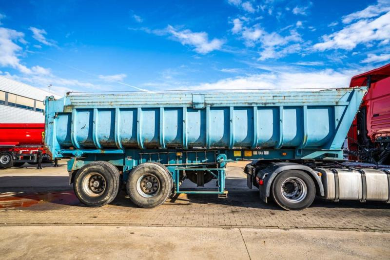 Benalu FRUEHAUF DF33 - قلابة نصف مقطورة: صور 3 Benalu FRUEHAUF DF33 - قلابة نصف مقطورة: صور 3