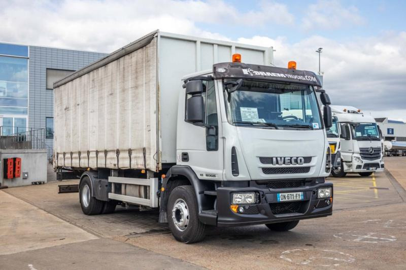 Iveco EUROCARGO 160E25 - شاحنة ستارة: صور 2 Iveco EUROCARGO 160E25 - شاحنة ستارة: صور 2