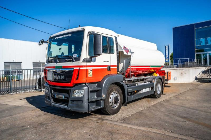 MAN TGS 18.400 4x4H +CM 11.500L /4 COMP - شاحنة صهريج: صور 1 MAN TGS 18.400 4x4H +CM 11.500L /4 COMP - شاحنة صهريج: صور 1