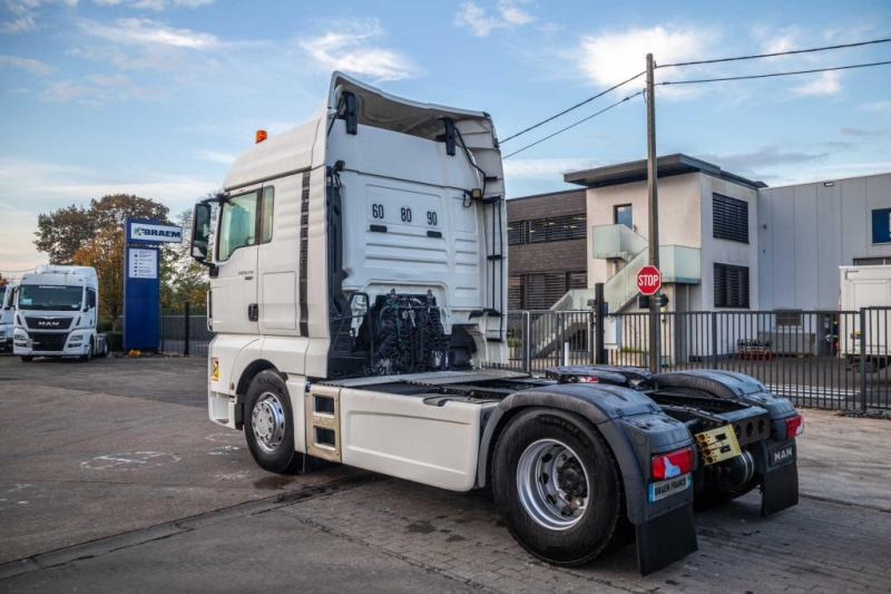 MAN TGX 18.440 XLX BLS+INTARDER - شاحنة جرار: صور 4 MAN TGX 18.440 XLX BLS+INTARDER - شاحنة جرار: صور 4