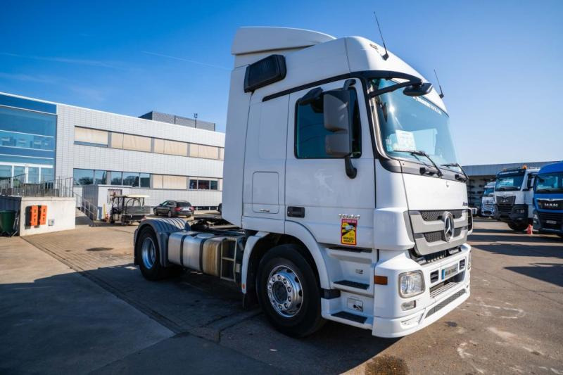 Mercedes ACTROS 1844 LS-MP3 +VOITH - شاحنة جرار: صور 1 Mercedes ACTROS 1844 LS-MP3 +VOITH - شاحنة جرار: صور 1