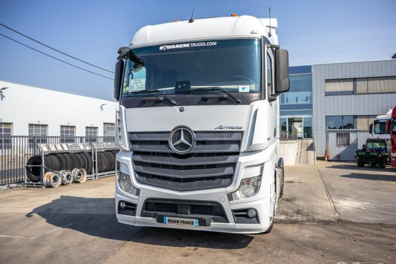 Mercedes ACTROS 1845 LS - شاحنة جرار: صور 5 Mercedes ACTROS 1845 LS - شاحنة جرار: صور 5