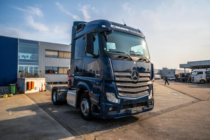 Mercedes ACTROS 1846 LS - شاحنة جرار: صور 2 Mercedes ACTROS 1846 LS - شاحنة جرار: صور 2