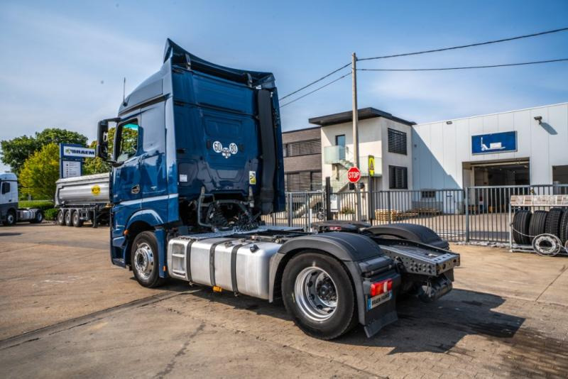 Mercedes ACTROS 1846 LS - شاحنة جرار: صور 5 Mercedes ACTROS 1846 LS - شاحنة جرار: صور 5