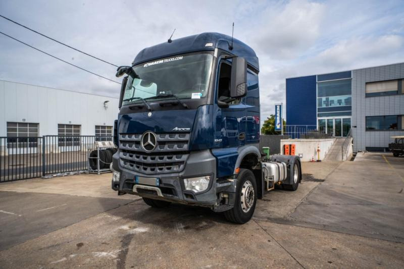 Mercedes AROCS 1843 LS ( NO ACTROS)+BIG AXLE+HYDR. - شاحنة جرار: صور 1 Mercedes AROCS 1843 LS ( NO ACTROS)+BIG AXLE+HYDR. - شاحنة جرار: صور 1