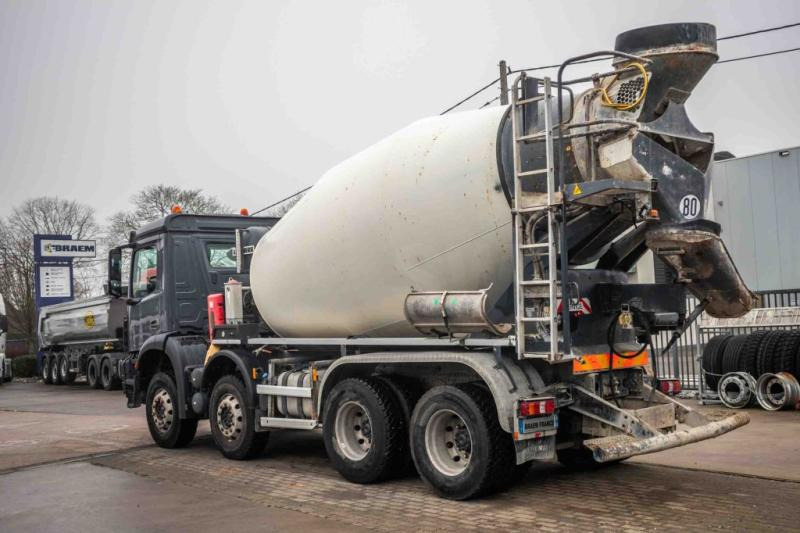 Mercedes AROCS 3236 BB+LIEBHERR 9M3 - شاحنة خلاطة خرسانة: صور 4 Mercedes AROCS 3236 BB+LIEBHERR 9M3 - شاحنة خلاطة خرسانة: صور 4
