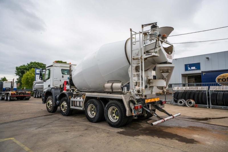Mercedes AROCS 3240 + STETTER 9m3 - شاحنة خلاطة خرسانة: صور 5 Mercedes AROCS 3240 + STETTER 9m3 - شاحنة خلاطة خرسانة: صور 5