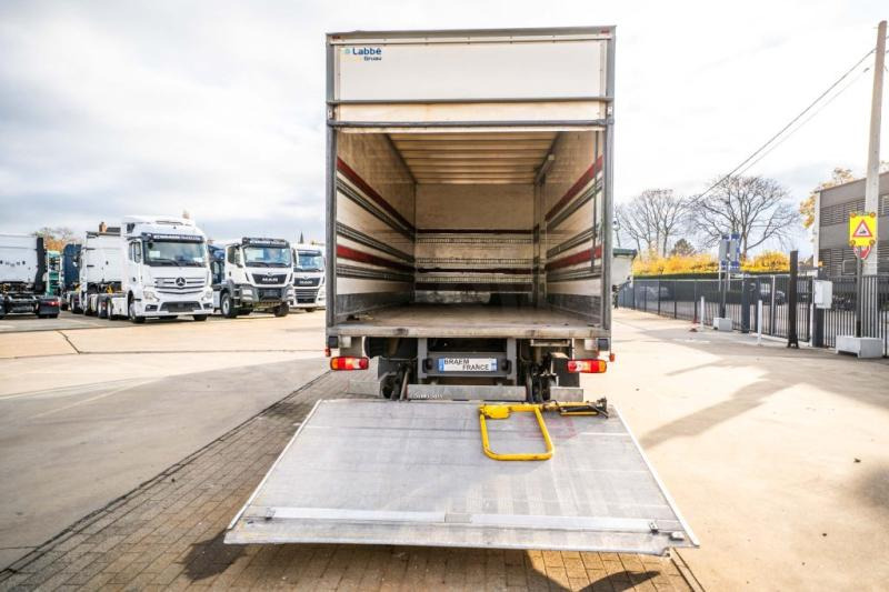 Renault D12 210 DXI // HAYON DHOLLANDIA - بصندوق مغلق شاحنة: صور 5 Renault D12 210 DXI // HAYON DHOLLANDIA - بصندوق مغلق شاحنة: صور 5