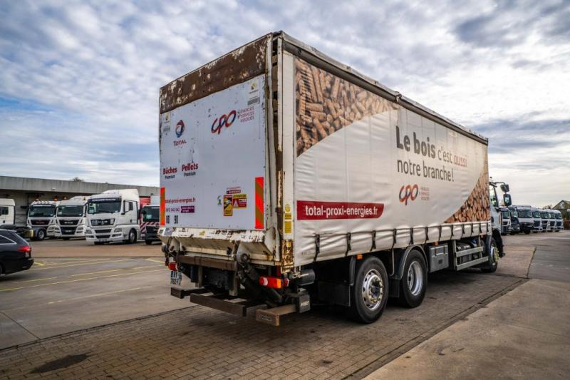 Renault PREMIUM 310 6X2 + Palfinger 2.5T - شاحنة ستارة: صور 4 Renault PREMIUM 310 6X2 + Palfinger 2.5T - شاحنة ستارة: صور 4