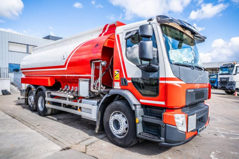 Volvo FE 320+MAGYAR 19.000L/5Comp. - شاحنة صهريج: صور 2 Volvo FE 320+MAGYAR 19.000L/5Comp. - شاحنة صهريج: صور 2