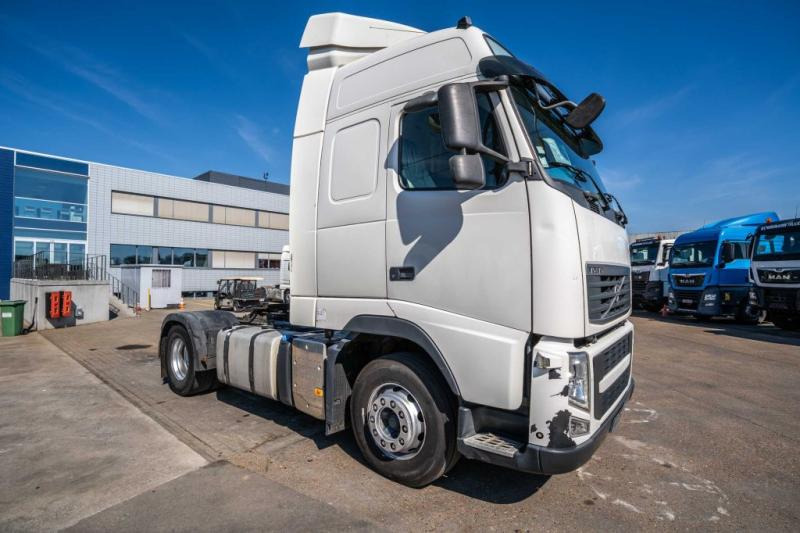 Volvo FH 3 460 - شاحنة جرار: صور 2 Volvo FH 3 460 - شاحنة جرار: صور 2