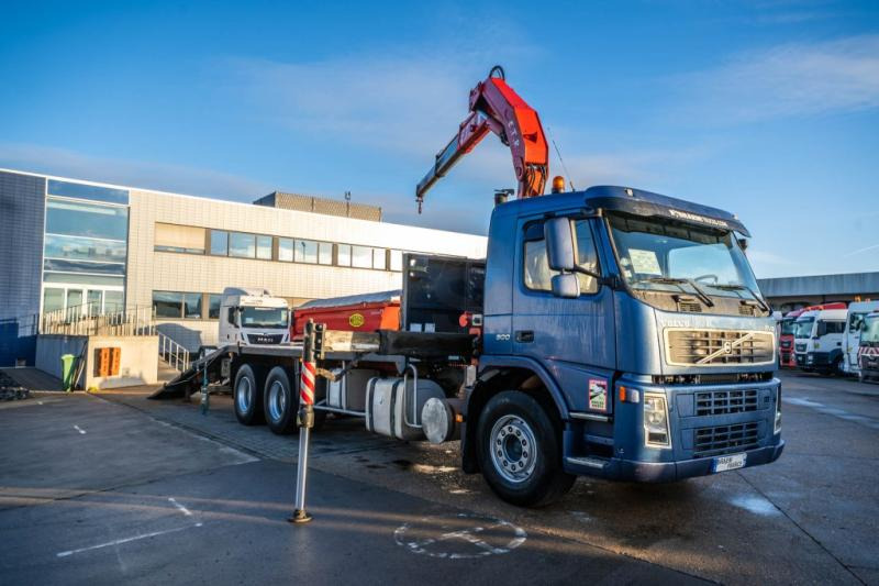 Volvo FM 300-6x2+FASSI 19t/m + 2EXT - سيارة السحب للتصليح: صور 2 Volvo FM 300-6x2+FASSI 19t/m + 2EXT - سيارة السحب للتصليح: صور 2