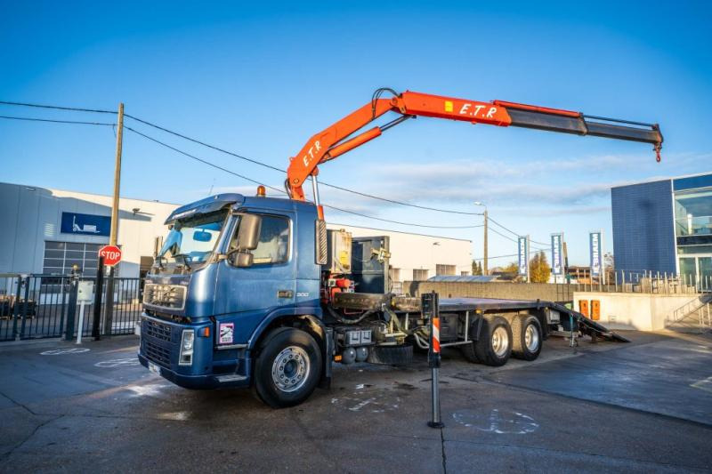 Volvo FM 300-6x2+FASSI 19t/m + 2EXT - سيارة السحب للتصليح: صور 1 Volvo FM 300-6x2+FASSI 19t/m + 2EXT - سيارة السحب للتصليح: صور 1