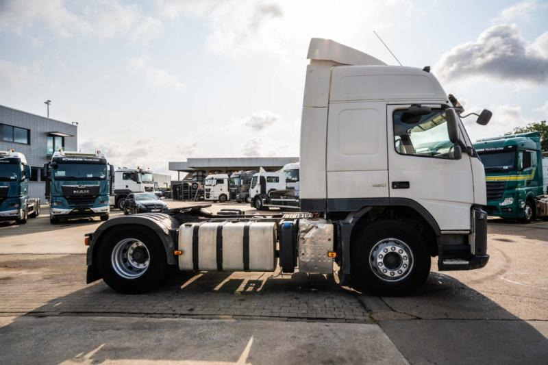 Volvo FM (FH) 460 GLOB - شاحنة جرار: صور 3 Volvo FM (FH) 460 GLOB - شاحنة جرار: صور 3