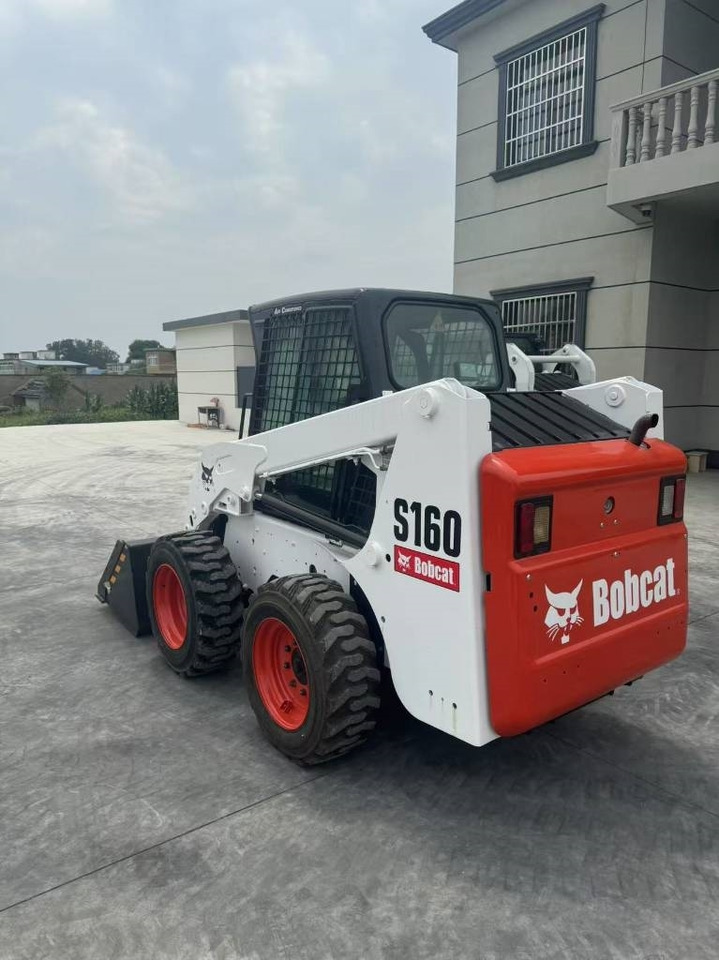 Bobcat S 160 - حفارات زحافة: صور 3 Bobcat S 160 - حفارات زحافة: صور 3