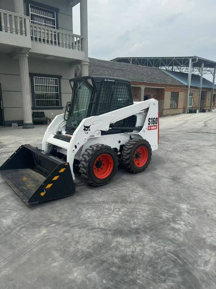 Bobcat S 160 - حفارات زحافة: صور 4 Bobcat S 160 - حفارات زحافة: صور 4