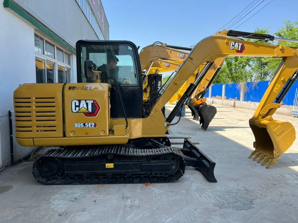 CAT 305.5 - حفارات زحافة: صور 5 CAT 305.5 - حفارات زحافة: صور 5