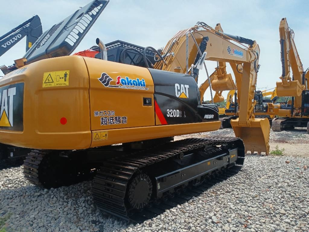 CAT 320D2  - حفارات زحافة: صور 1 CAT 320D2  - حفارات زحافة: صور 1