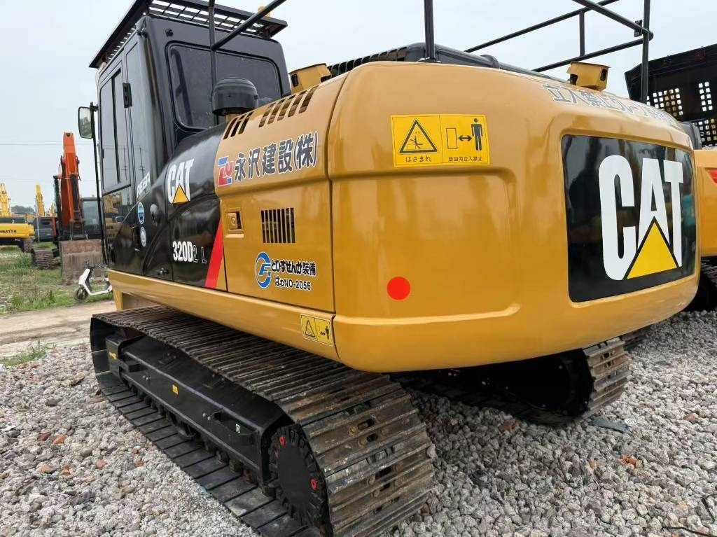 CAT 320D2  - حفارات زحافة: صور 3 CAT 320D2  - حفارات زحافة: صور 3