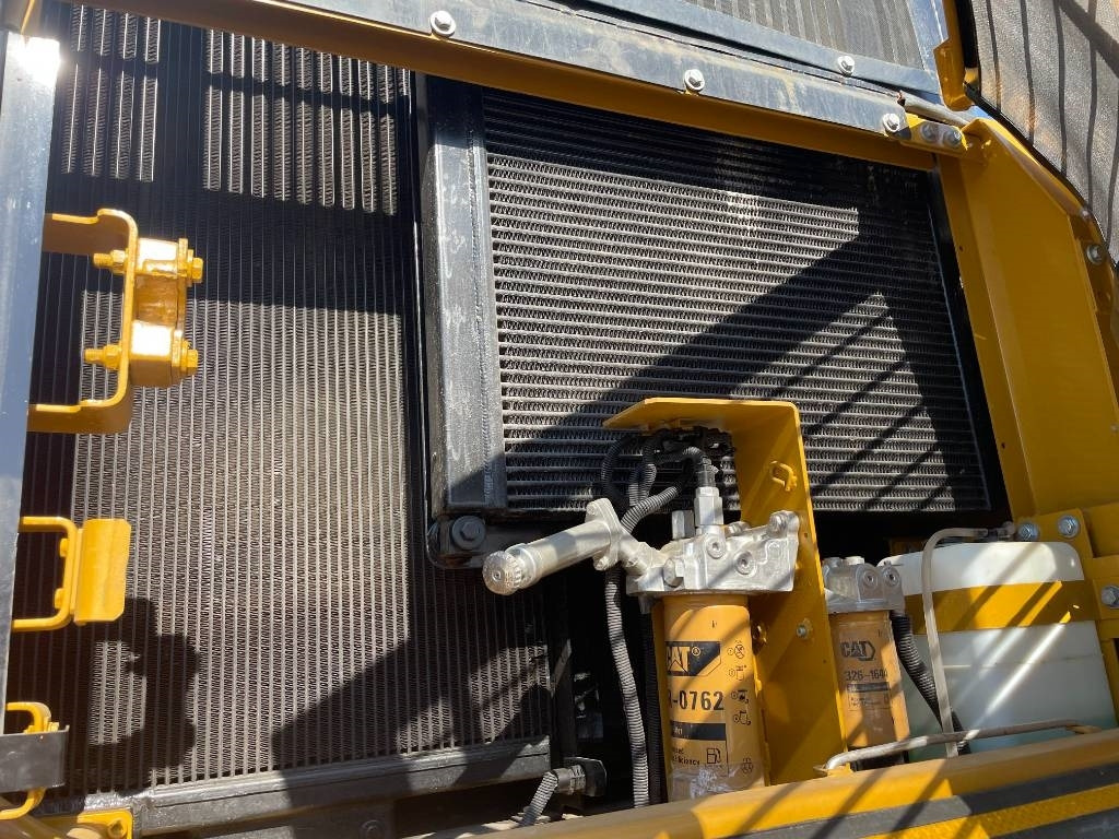 CAT 330 D - حفارات زحافة: صور 2 CAT 330 D - حفارات زحافة: صور 2