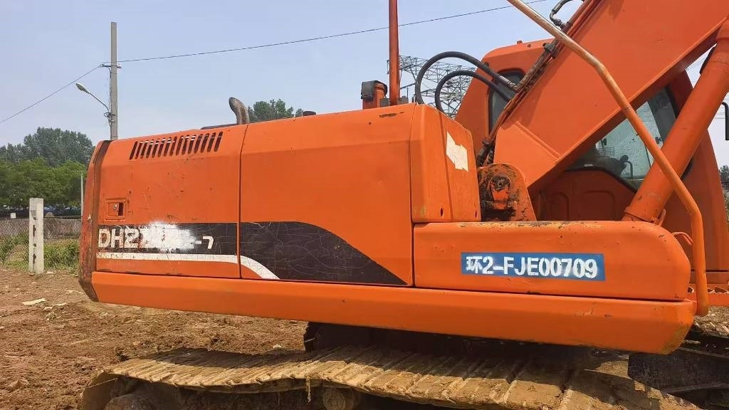 Doosan DH 225 LC-7 - حفارات زحافة: صور 3 Doosan DH 225 LC-7 - حفارات زحافة: صور 3
