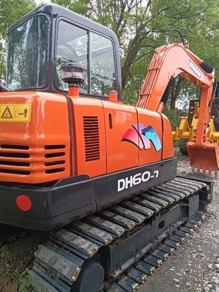 Doosan DH 60 - حفارات زحافة: صور 5 Doosan DH 60 - حفارات زحافة: صور 5